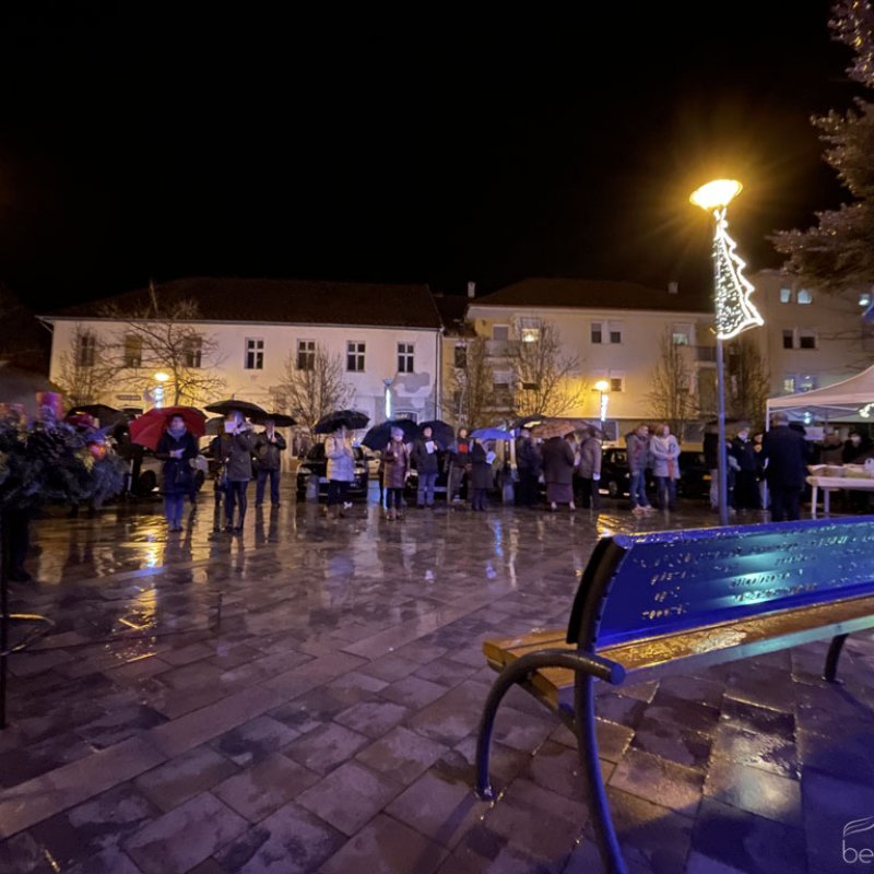 Betlehemi szárnyas oltárt nyitottunk 18